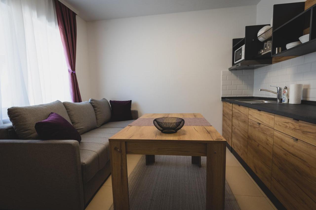 Navigator Hotell Palić Exteriör bild