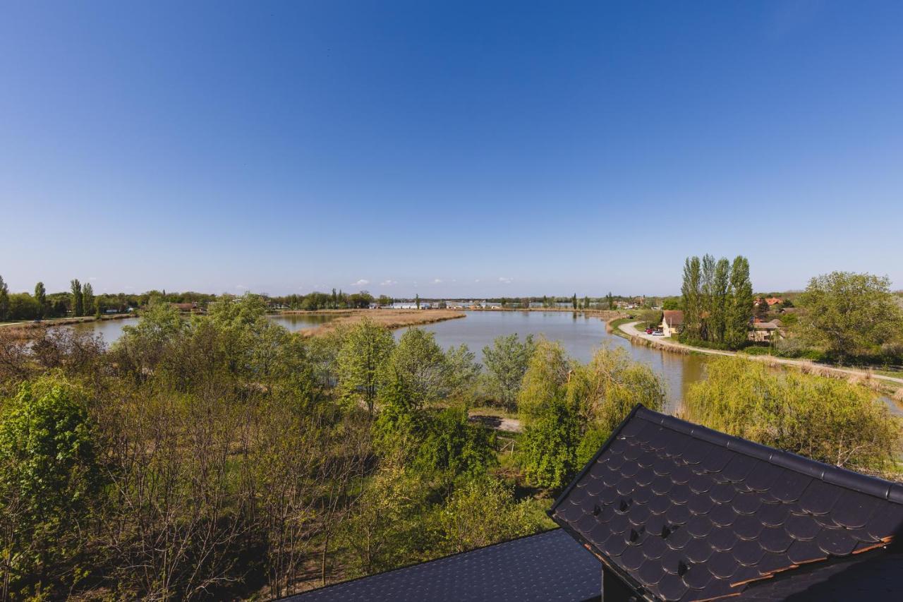 Navigator Hotell Palić Exteriör bild