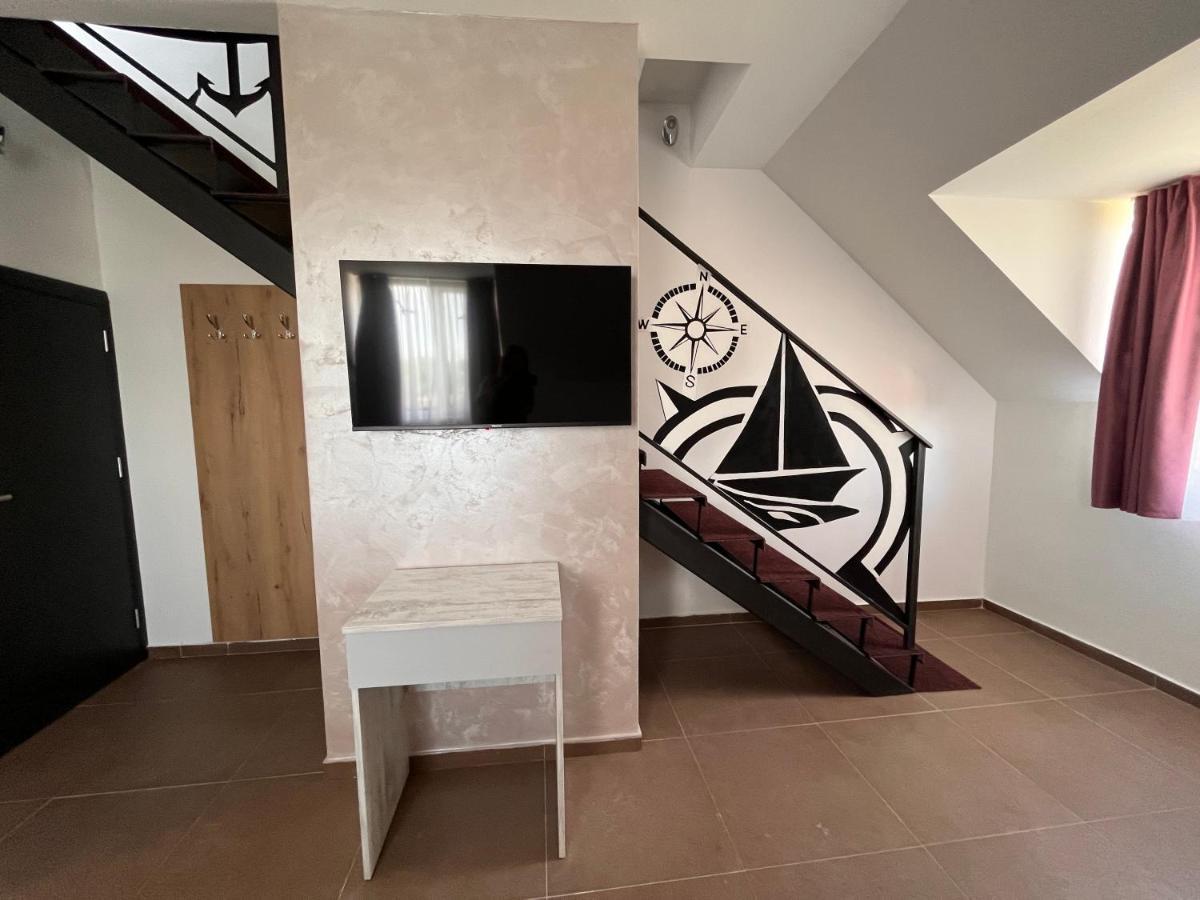 Navigator Hotell Palić Exteriör bild