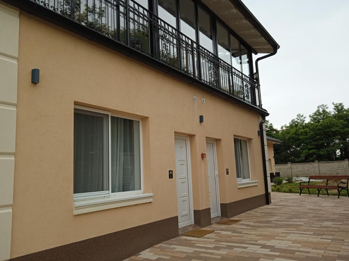 Navigator Hotell Palić Exteriör bild