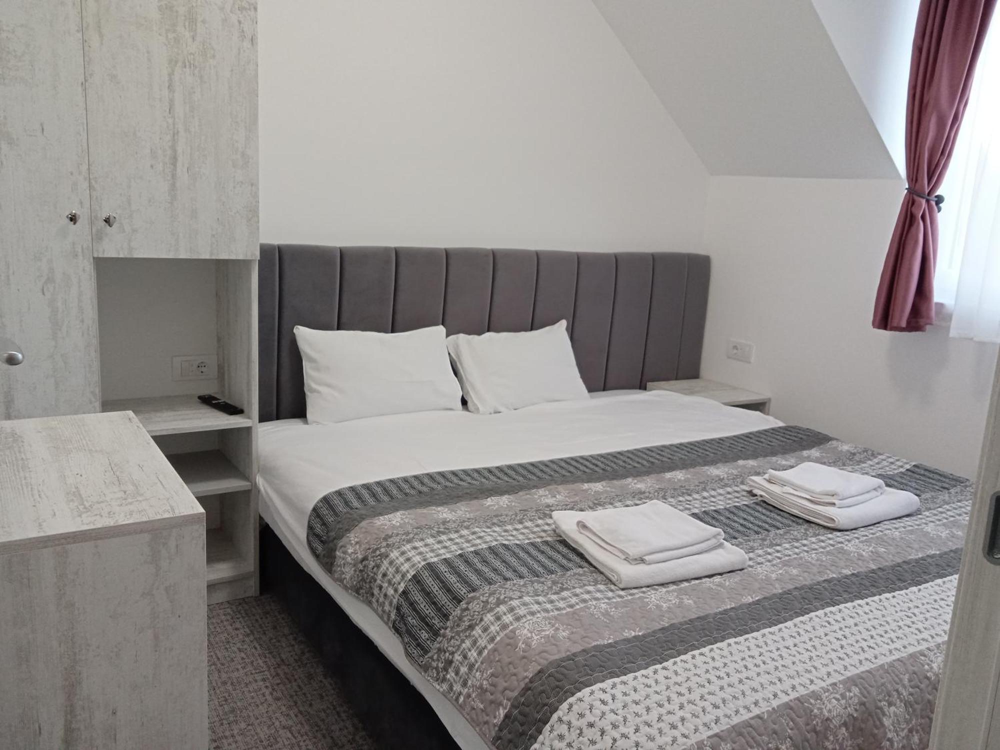 Navigator Hotell Palić Rum bild